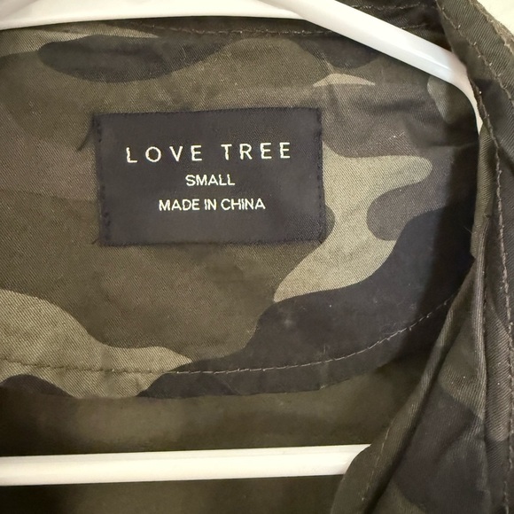 Love Tree Camo Jacket - Picture 3 of 4